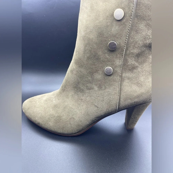 TAHARI Christy Studded Suede Bootie in Olive, 9.5, NWOT - Picture 8 of 16